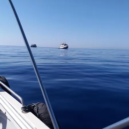 Lägenhet Entire Family 950m From Sea, 1350 From Nautical Club