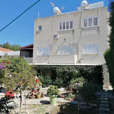 Entire Family 950m From Sea, 1350 From Nautical Club *